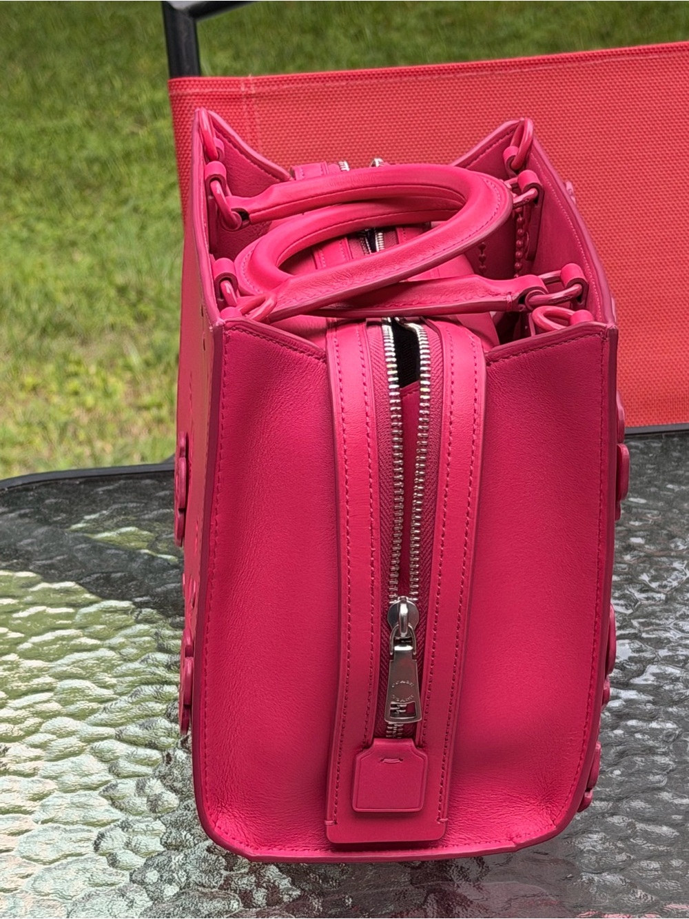 Coach Rogue Tea Rose Dragonfruit - Picture 12 of 14